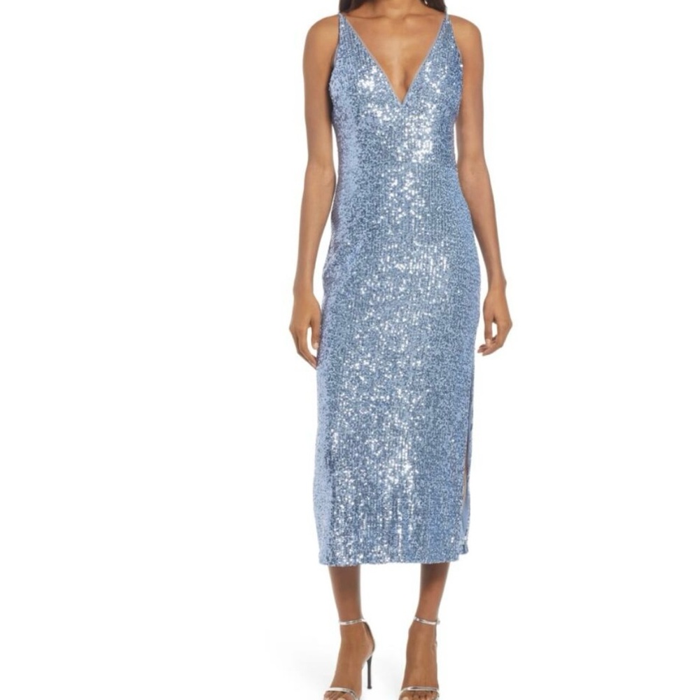 XSCAPE Women's Formal Dress Size 8 Blue Sequined V-Neck Sleeveless Midi Sheath